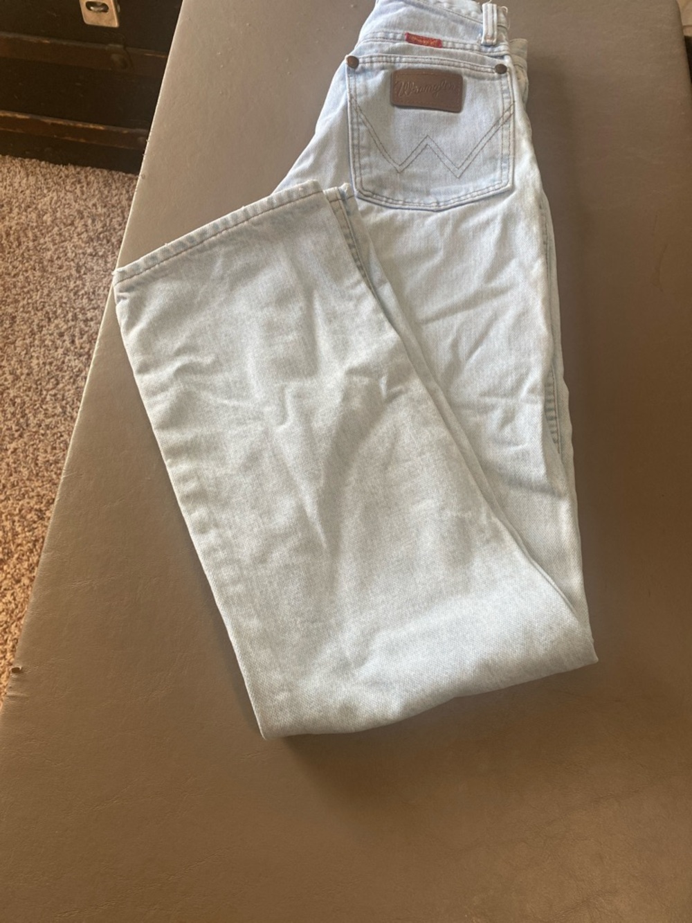 Vintage light blue Wrangler, blue jeans